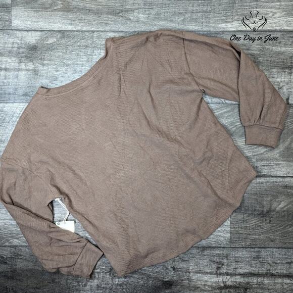 A.n.a Long Sleeve Ribbed V Neck Top Size S - Picture 5 of 5